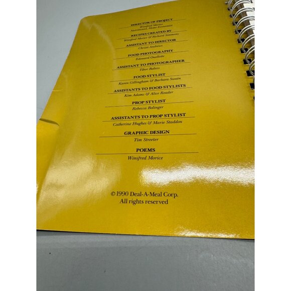 Robert Simmons Golden Edition Spiral-Bound Cookbook 1990 English paperback READ - Picture 3 of 5